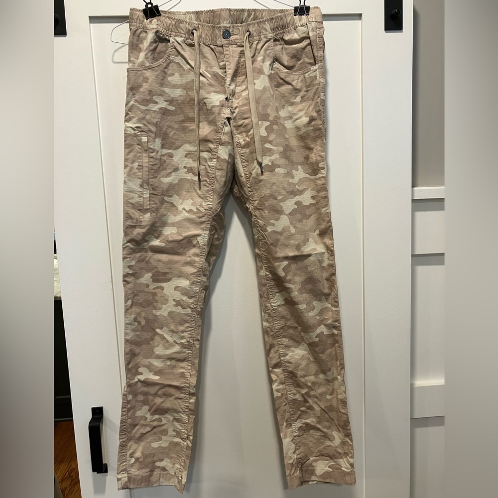 BYLT Basics BYLT Pant, sand camo, size medium